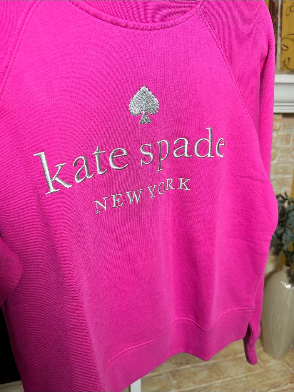 Kate Spade New York Embroidered Logo Magenta Lipstick Sweatshirt NWT - Picture 4 of 6